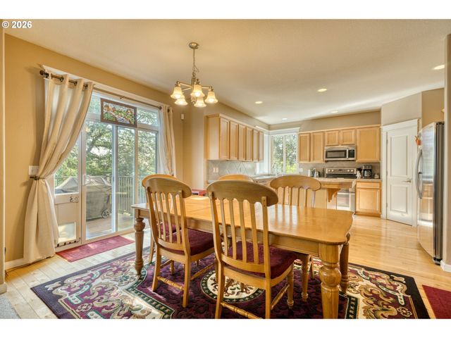 35140 ROBERTS Ln, St Helens, OR 97051
