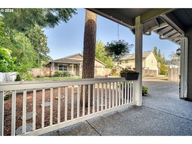 35140 ROBERTS Ln, St Helens, OR 97051