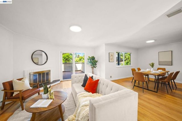 40300 Grimmer Blvd, Fremont, CA 94538
