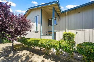 40300 Grimmer Blvd, Fremont, CA 94538