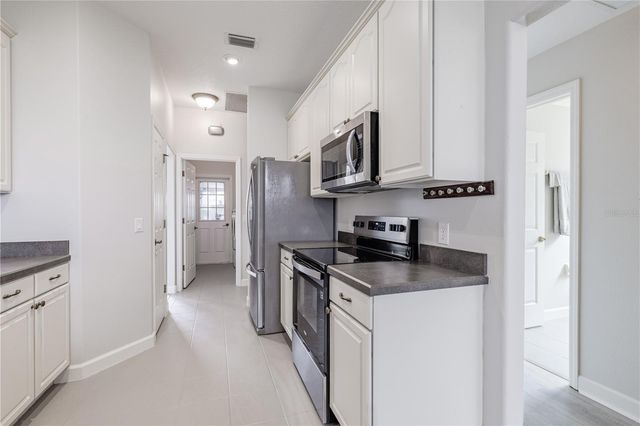 3804 BAYSHORE CIRCLE, Tavares, FL 32778