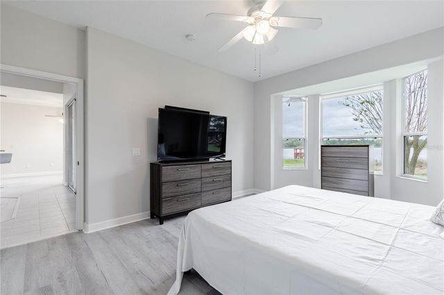 3804 BAYSHORE CIRCLE, Tavares, FL 32778