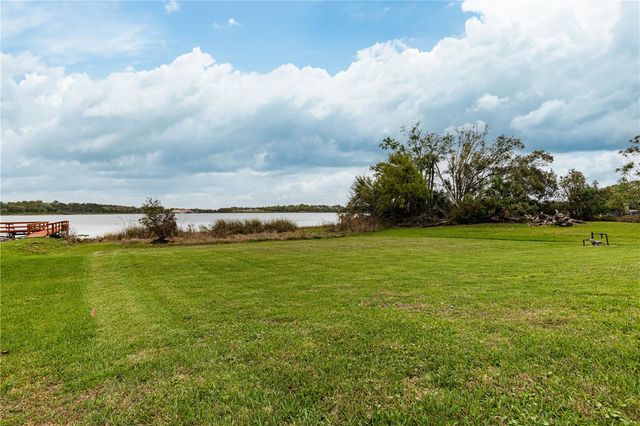 3804 BAYSHORE CIRCLE, Tavares, FL 32778