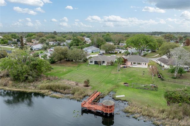 3804 BAYSHORE CIRCLE, Tavares, FL 32778