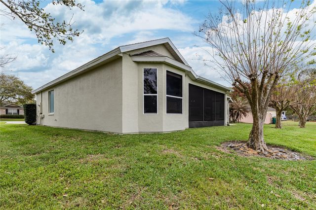 3804 BAYSHORE CIRCLE, Tavares, FL 32778