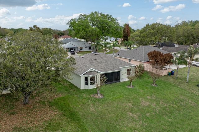 3804 BAYSHORE CIRCLE, Tavares, FL 32778