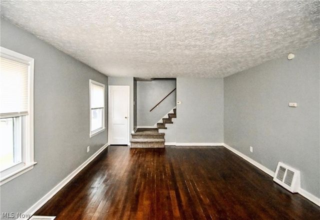 1699 Sunset Avenue, Akron, OH 44301