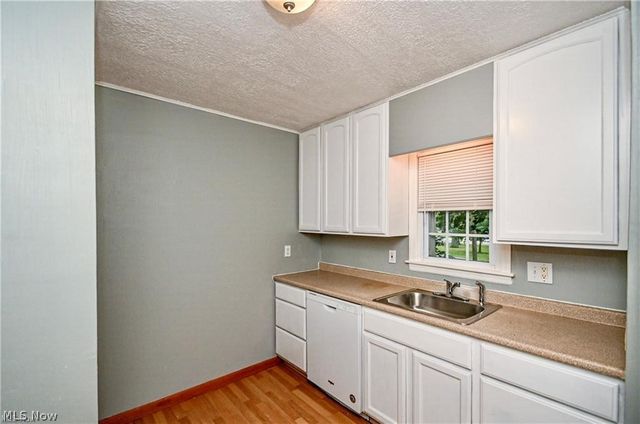1699 Sunset Avenue, Akron, OH 44301