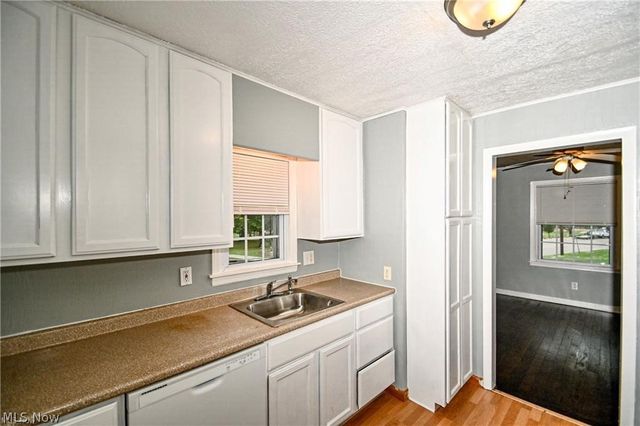 1699 Sunset Avenue, Akron, OH 44301