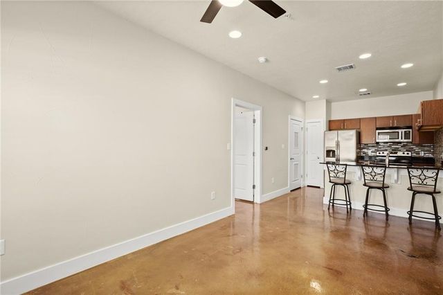 1807 Poquito ST 38, Austin, TX 78702