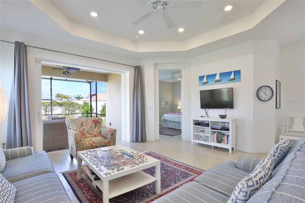 Image 14 of property listing at 7016 PLAYA BELLA DRIVE, Bradenton, FL 34209