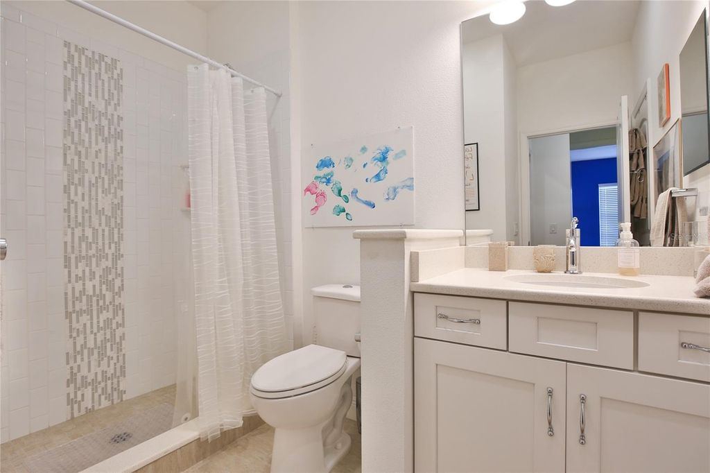 Image 27 of property listing at 7016 PLAYA BELLA DRIVE, Bradenton, FL 34209