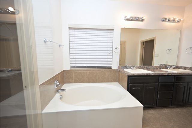 2908 Bahar Drive, Arlington, TX 76010