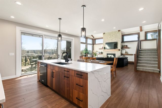 6309 Sudbury Court, Johnston, IA 50131