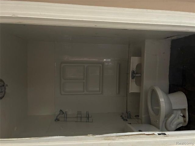 3256 Oakwood Avenue, Saginaw, MI 48601