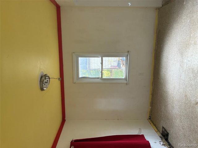 3256 Oakwood Avenue, Saginaw, MI 48601