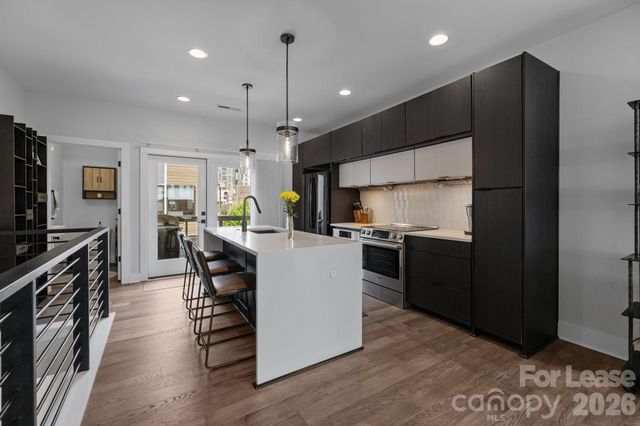 1207 Minter Place, Charlotte, NC 28203