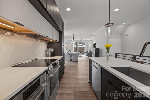 1207 Minter Place, Charlotte, NC 28203