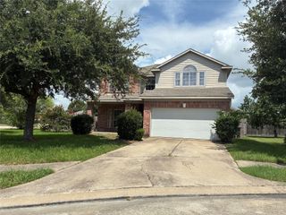 8303 Palm Circle, Baytown, TX 77523