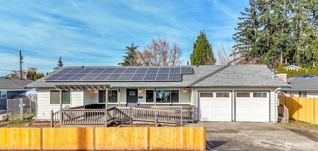 1703 7th Avenue SE, Puyallup, WA 98372