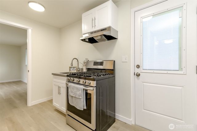 1703 7th Avenue SE, Puyallup, WA 98372