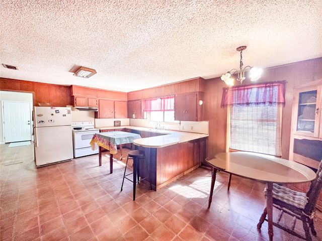 22847 FM 2215, Frankston, TX 75763