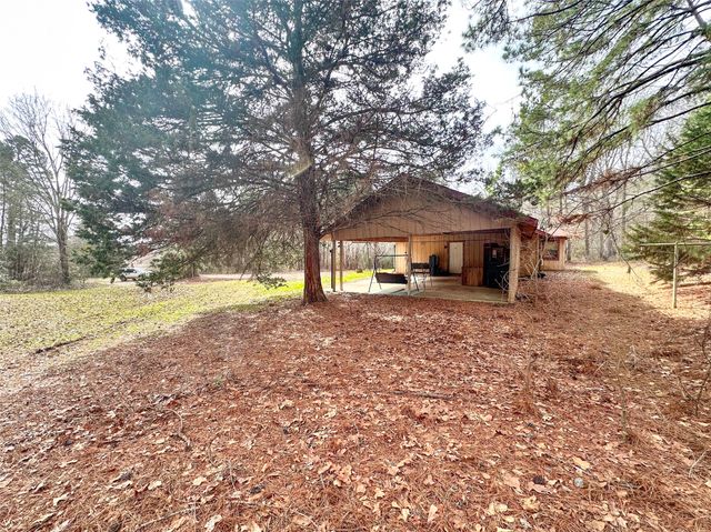 22847 FM 2215, Frankston, TX 75763