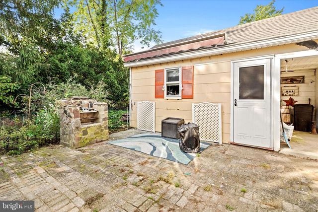 41 COLLINS ROAD, Hamilton, NJ 08619