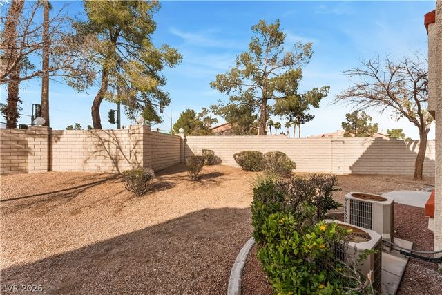 8432 Running Deer Avenue 103, Las Vegas, NV 89145