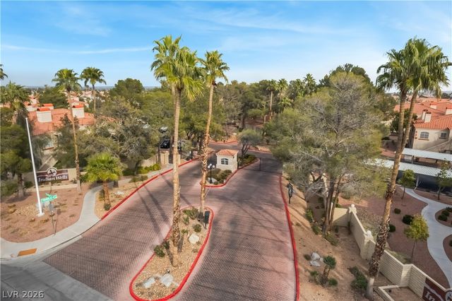 8432 Running Deer Avenue 103, Las Vegas, NV 89145