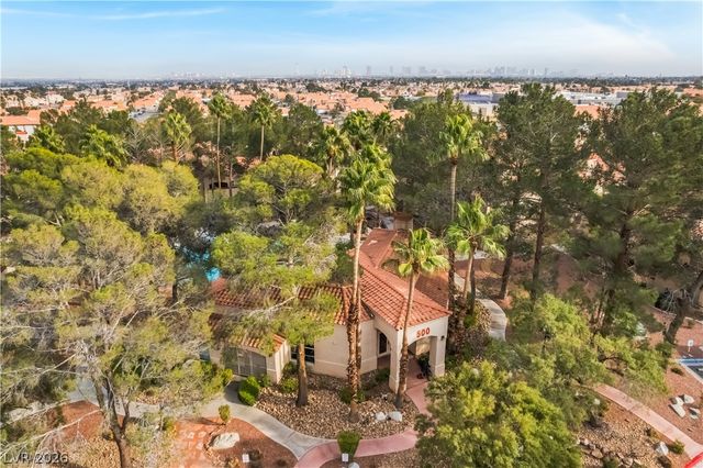 8432 Running Deer Avenue 103, Las Vegas, NV 89145