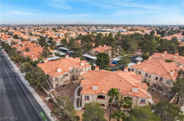 8432 Running Deer Avenue 103, Las Vegas, NV 89145