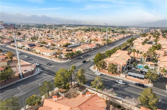 8432 Running Deer Avenue 103, Las Vegas, NV 89145