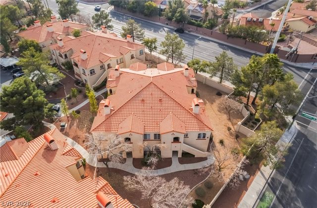 8432 Running Deer Avenue 103, Las Vegas, NV 89145