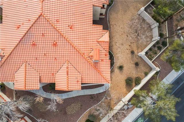 8432 Running Deer Avenue 103, Las Vegas, NV 89145