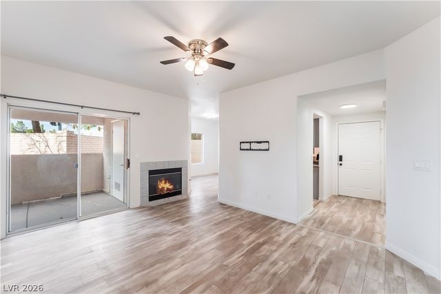 8432 Running Deer Avenue 103, Las Vegas, NV 89145