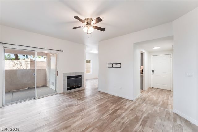 8432 Running Deer Avenue 103, Las Vegas, NV 89145