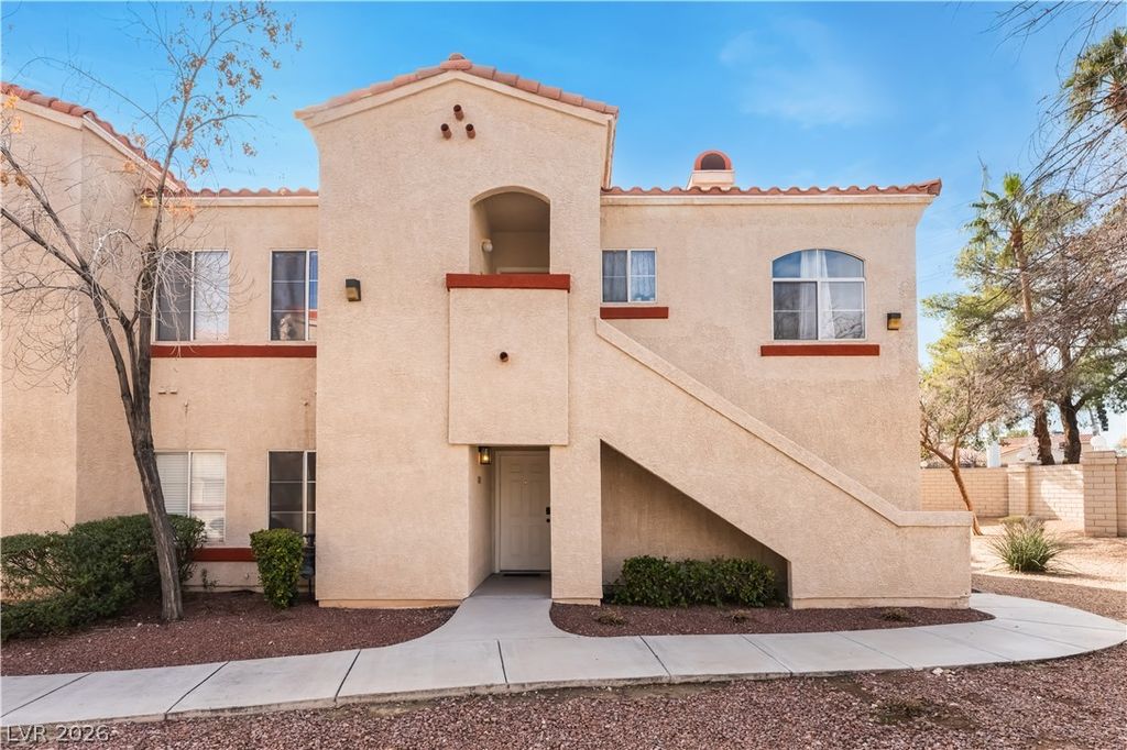 8432 Running Deer Avenue 103, Las Vegas, NV 89145