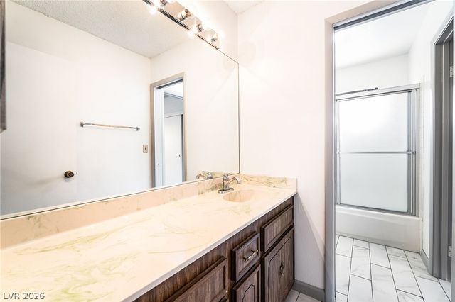 3155 East Rochelle Avenue, Las Vegas, NV 89121