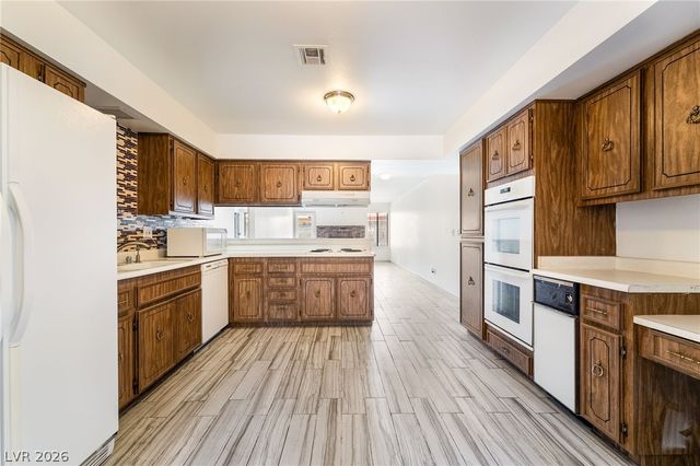 3155 East Rochelle Avenue, Las Vegas, NV 89121