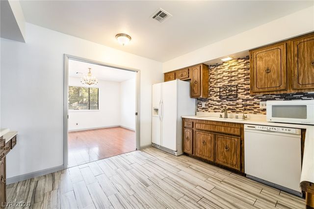 3155 East Rochelle Avenue, Las Vegas, NV 89121