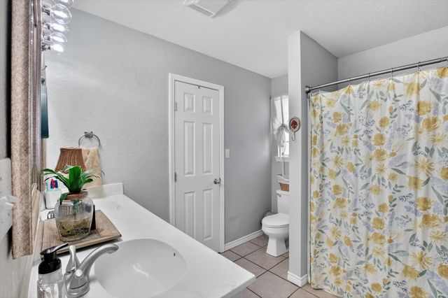 310 Vista Drive, Granbury, TX 76049