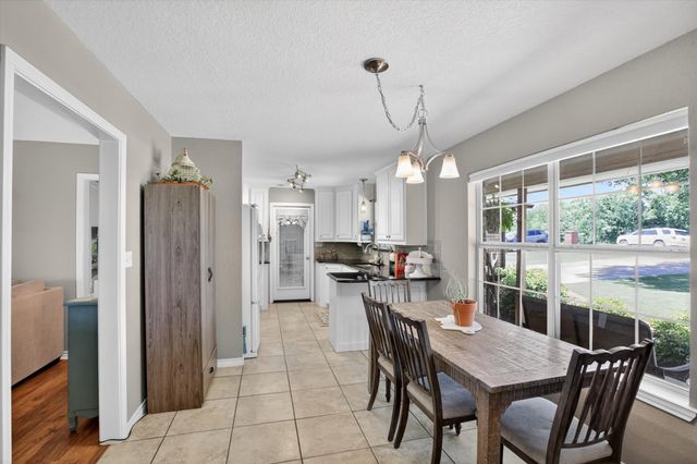 310 Vista Drive, Granbury, TX 76049
