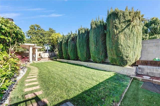 1648 Rocky River Court, Simi Valley, CA 93063