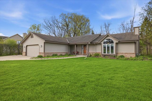N68W14817 Prudence DRIVE, Menomonee Falls, WI 53051