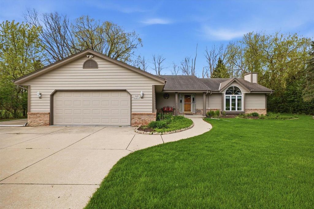 N68W14817 Prudence DRIVE, Menomonee Falls, WI 53051