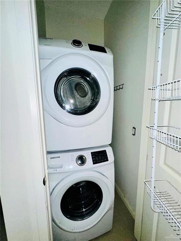 1312 E Pineridge Avenue, Mcallen, TX 78503