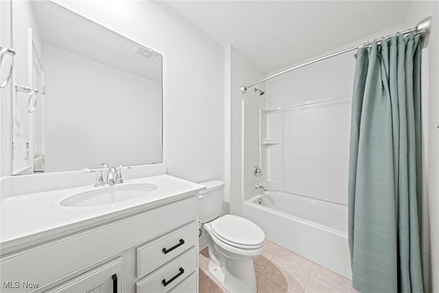 777 Nancy Drive, Aurora, OH 44202