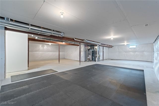 777 Nancy Drive, Aurora, OH 44202