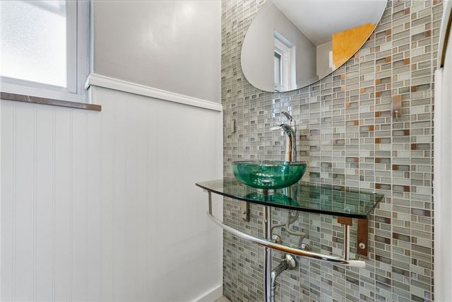 502 WOODLAND, Oakmont, PA 15139